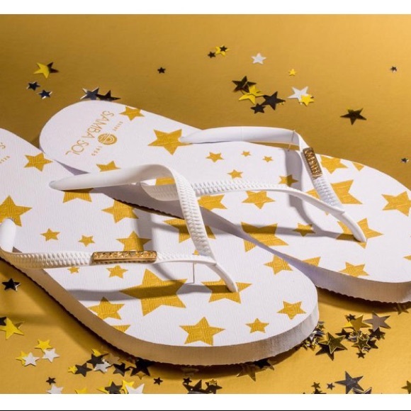 Samba Sol Women’s White and Gold Star Flip Flops - Picture 3 of 3